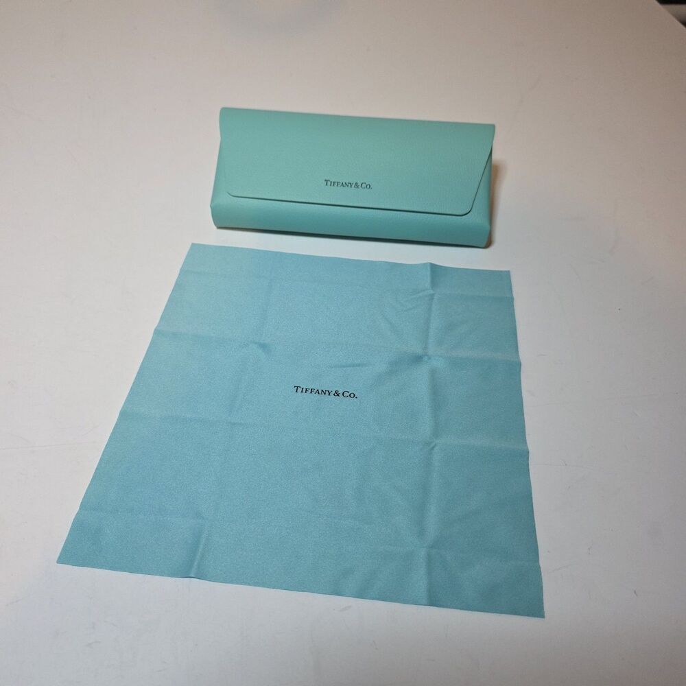Tiffany & Co Glasses Case Soft Magnetic Closure Signature Blue With Dust Cloth